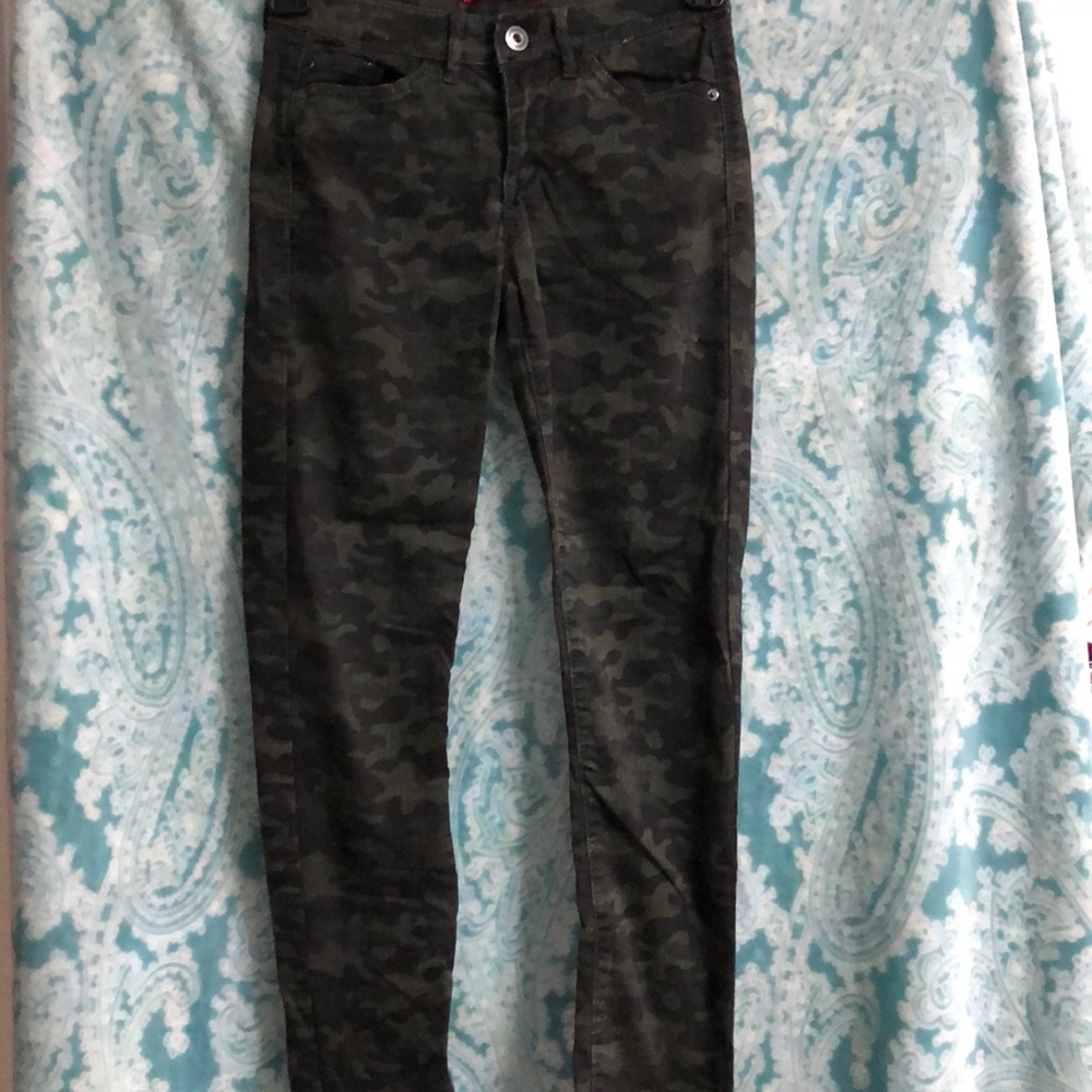 Skinny jeans
